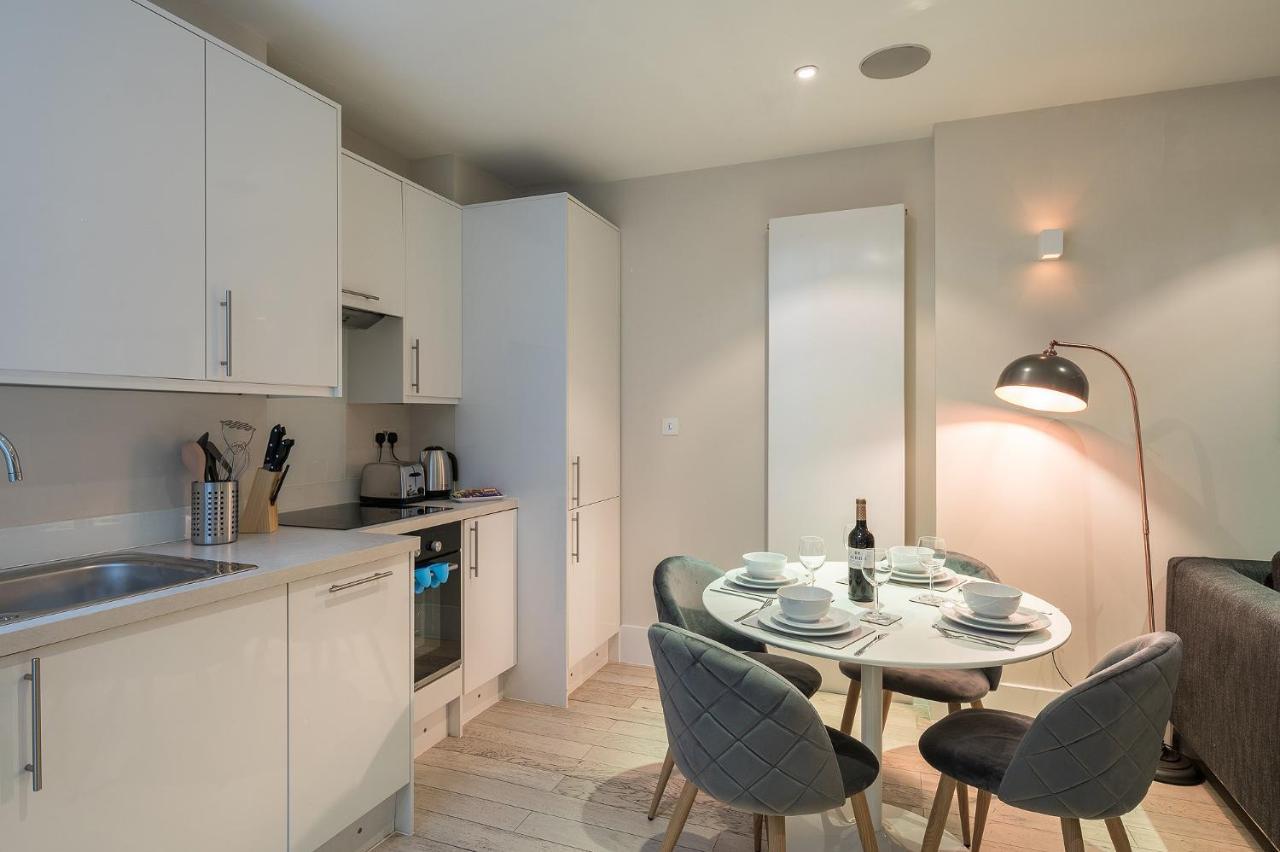 Fitzrovia - Charlotte Street By Viridian Apartments London Exteriör bild